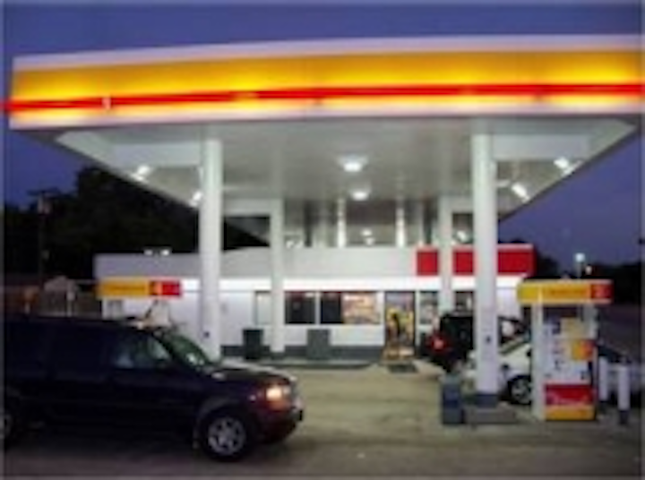 Content Dam Leds En Ugc 2011 11 Leotek Led Lighting Saves Quik Way Shell 60 In Utility Costs Leftcolumn Article Thumbnailimage File