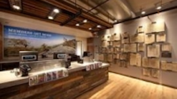Content Dam Leds En Ugc 2012 06 Philips Works With Rei To Focus Light On The Great Outdoors In Their First Manhattan Store Leftcolumn Article Thumbnailimage File