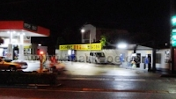 Content Dam Leds En Ugc 2012 07 Spark Spl 48 Street Light Installed At Japan Gas Station Leftcolumn Article Thumbnailimage File