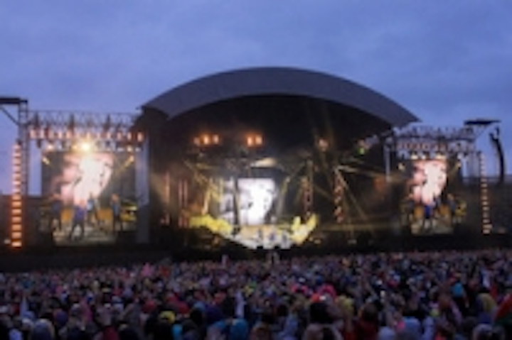 Content Dam Leds En Ugc 2012 07 Xl Video Supplies Led Screens For Westlife Farewell Concert Leftcolumn Article Thumbnailimage File