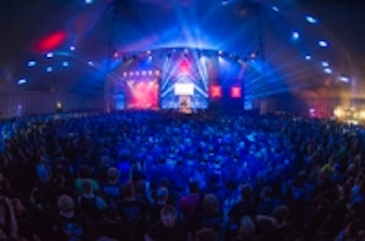 Content Dam Leds En Ugc 2012 08 Robe Rocks Out On Wacken Bullhead Circus Stage Leftcolumn Article Thumbnailimage File