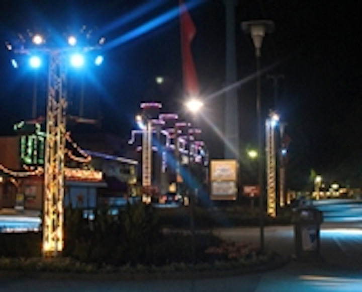 Content Dam Leds En Ugc 2012 09 Iluminarc Joyfully Colors Visitors At Cedar Point Leftcolumn Article Thumbnailimage File