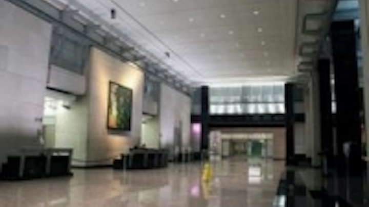 Content Dam Leds En Ugc 2012 11 Concept Illumination S Led Lamps Reduce Cost And Energy In Montreal Commercial Retrofit Leftcolumn Article Thumbnailimage File