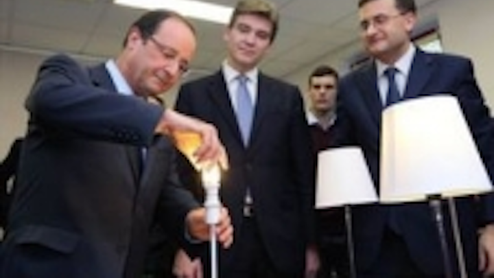 Content Dam Leds En Ugc 2012 12 French President Francois Hollande Meets Lucibel Teams Leftcolumn Article Thumbnailimage File