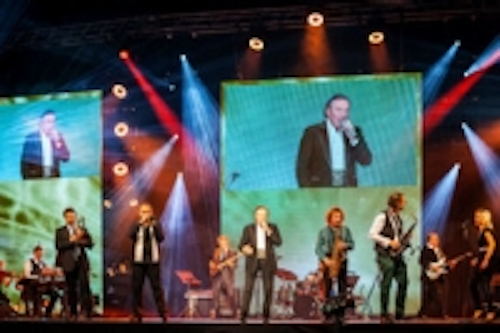 Content Dam Leds En Ugc 2013 02 Robe Dazzles For Czech Superstar Karel Gott Leftcolumn Article Thumbnailimage File