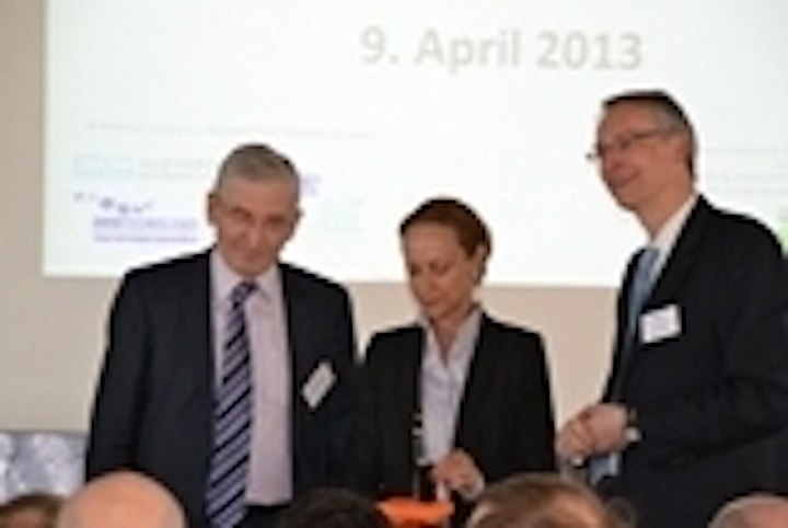 Content Dam Leds En Ugc 2013 04 Fraunhofer Comedd Announces Official Opening Ceremony Oled Facility Leftcolumn Article Thumbnailimage File