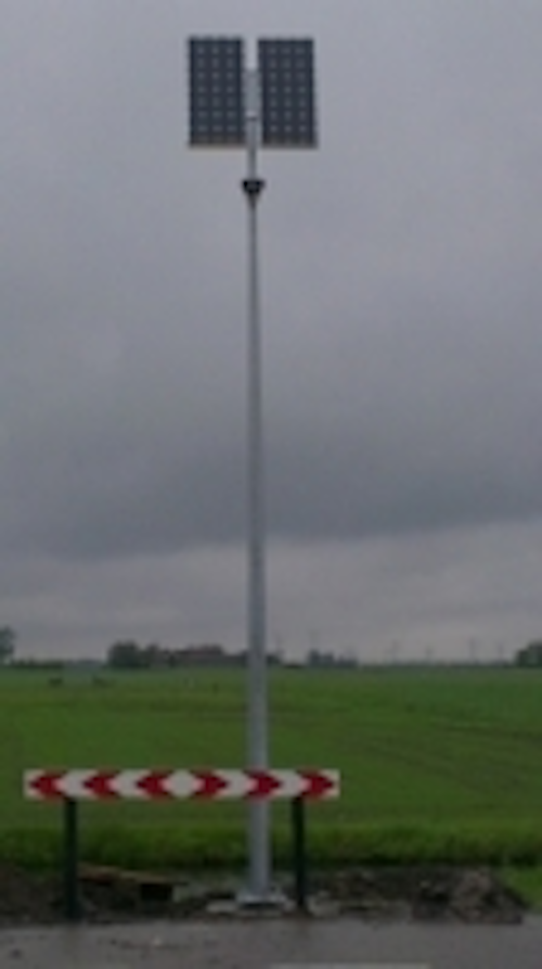 Content Dam Leds En Ugc 2013 05 Grah Lighting To Improve Visibility On Roads In Dutch Countryside Leftcolumn Article Thumbnailimage File