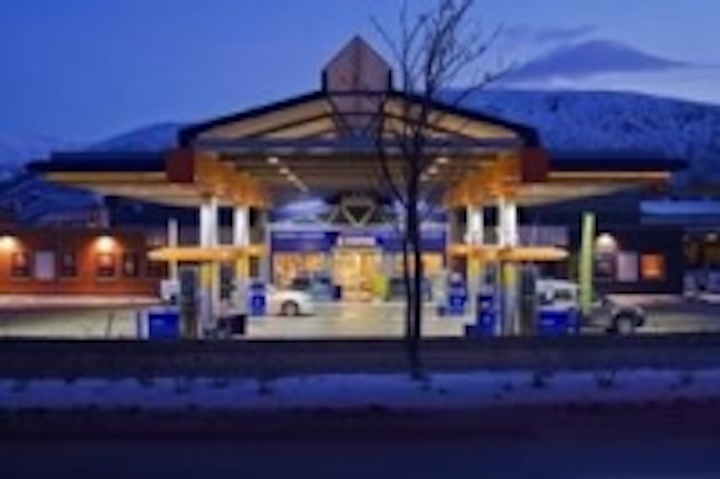 Content Dam Leds En Ugc 2013 07 Norwegian Service Station Adopts Energy Efficient Cree Led Lighting With 200 300 Lux Illumination Leftcolumn Article Thumbnailimage File