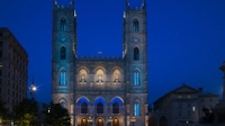 Content Dam Leds En Ugc 2013 08 Lumenpulse Led Fixtures Revive Montreal S Notre Dame Basilica By Highlighting Architectural Features Leftcolumn Article Thumbnailimage File