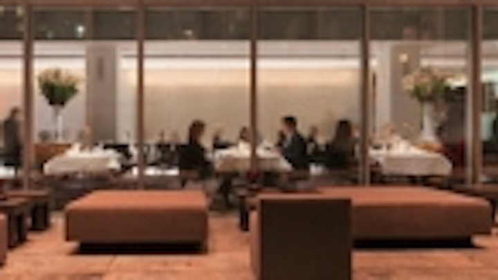 Content Dam Leds En Ugc 2013 09 Soraa S Full Visible Spectrum Led Lamps Boost Restaurant Ambience Leftcolumn Article Thumbnailimage File