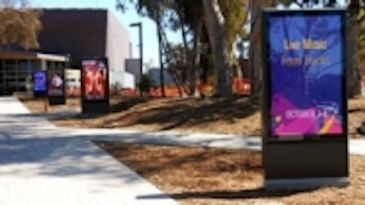 Content Dam Leds En Ugc 2013 11 Daktronics New Digital Street Furniture Led Displays Promotes Events At Ucsd Theatre District Leftcolumn Article Thumbnailimage File