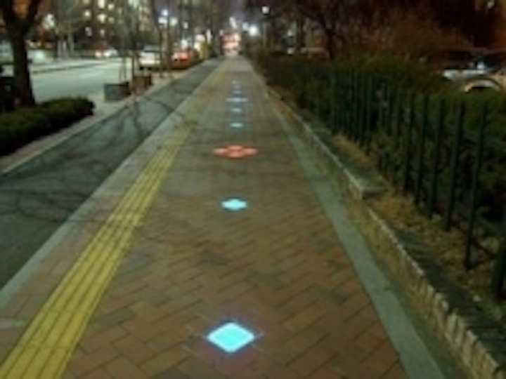 Content Dam Leds En Ugc 2013 11 Haichang Optotech S Solar Paver Light Uses Epistar Led Chip Leftcolumn Article Thumbnailimage File