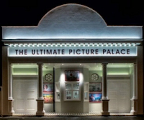 Content Dam Leds En Ugc 2013 11 Oxford Historic Cinema And Dpa Lighting Receive Project Award For Led Fa Ade Lighting Leftcolumn Article Thumbnailimage File