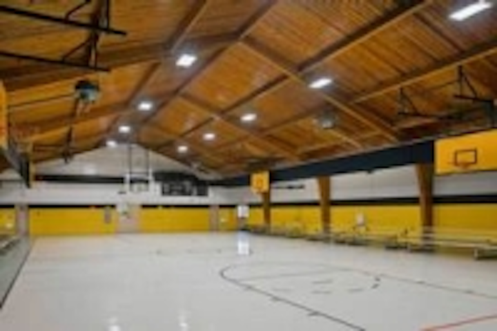Content Dam Leds En Ugc 2013 12 North Carolina School District Refreshes Gymnasium With Led Lighting From Acuity Brands Leftcolumn Article Thumbnailimage File