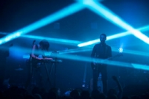 Content Dam Leds En Ugc 2013 12 Robe Ledbeam 100s Go On Tour With Phantoogram Music Duo Leftcolumn Article Thumbnailimage File