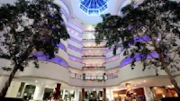 Content Dam Leds En Ugc 2013 12 Truelux Replaces Halogen Lighting With Leds At Celtic Manor Resort Leftcolumn Article Thumbnailimage File