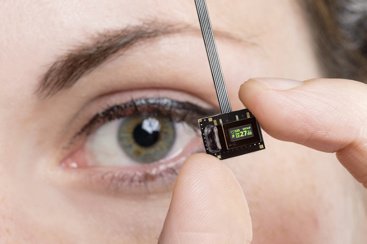 Ultra-low power OLED microdisplay (Photographer: Anna Schroll, Copyright: Fraunhofer FEP)