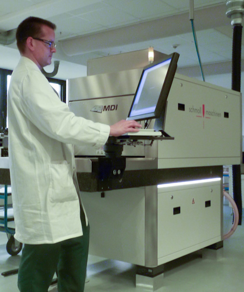 Elpemer product researcher Frank Krupka conducting initial trials (source: Peters)
