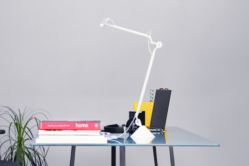 RONDOpro white desk lamp