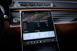 The Mercedes S-Class incorporates an OLED display at the center console below the dash to prevent obstruction of its luxurious &ldquo;yacht-like&rdquo; interior design. (Photo credit: Image courtesy of Mercedes Benz USA.)