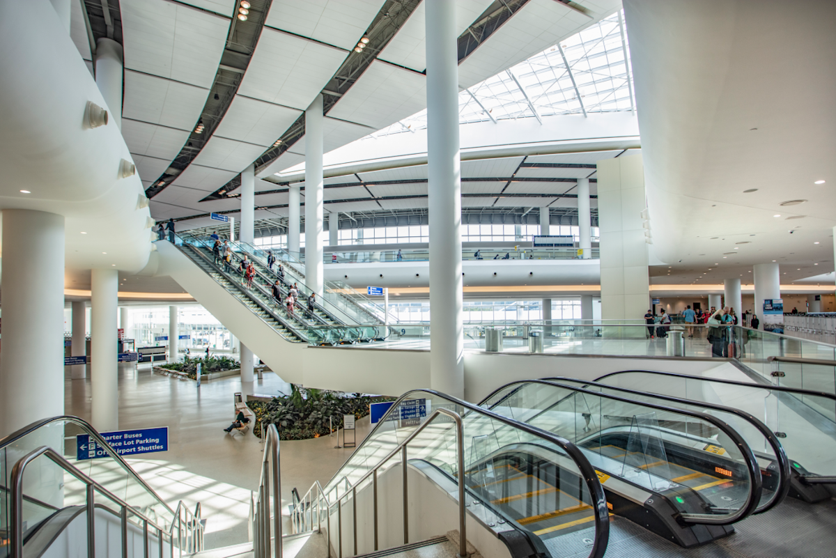 Spectrum Lighting's High Bay Luminaires Featured At Louis ...