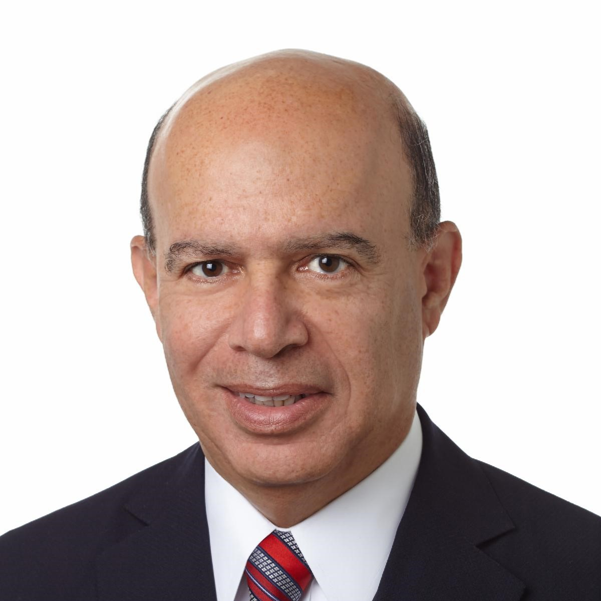 Clark Linstone Promoted to Chief Operating Officer of Lamps Plus LEDs