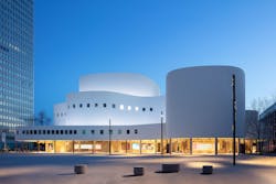 The so-called organic curves of the Schauspielhaus theater provided a unique palette for a new LED lighting treatment. (Photo credits: All photos &copy; ERCO GmbH, www.erco.com, photography by Thomas Mayer, ingenhoven architects/HGEsch.)