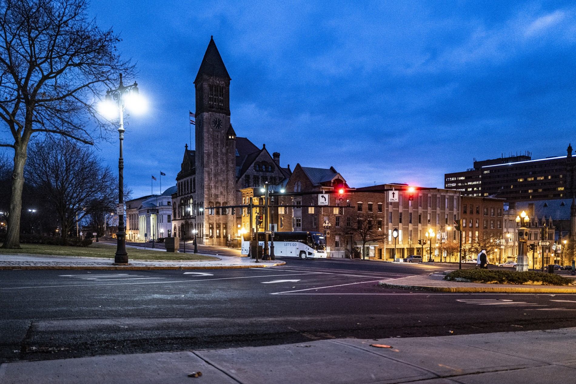 Albany+Aglow%3A+New+LED+Streetlights+Illuminate+Capital+City