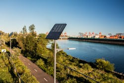 SOLO 160W/130Ah solar engine coupled with 20W Mako area light. SOLO 160W/130Ah solar engine coupled with 20W Mako area light.